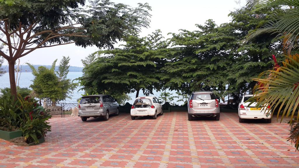 Coorg Jungle Camp Resort Suntikoppa ภายนอก รูปภาพ