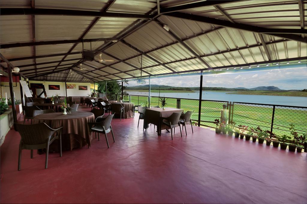 Coorg Jungle Camp Resort Suntikoppa ภายนอก รูปภาพ