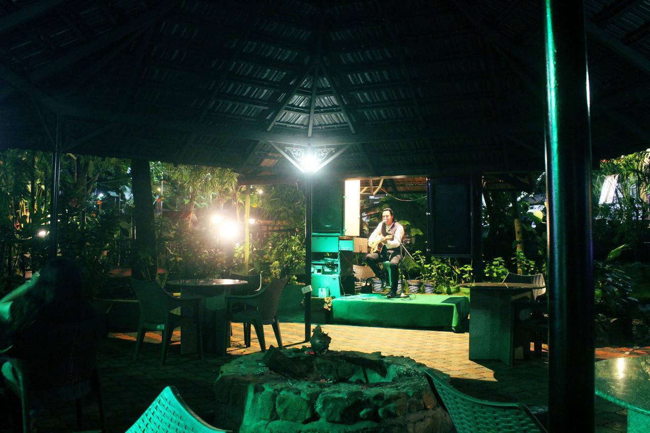 Coorg Jungle Camp Resort Suntikoppa ภายนอก รูปภาพ
